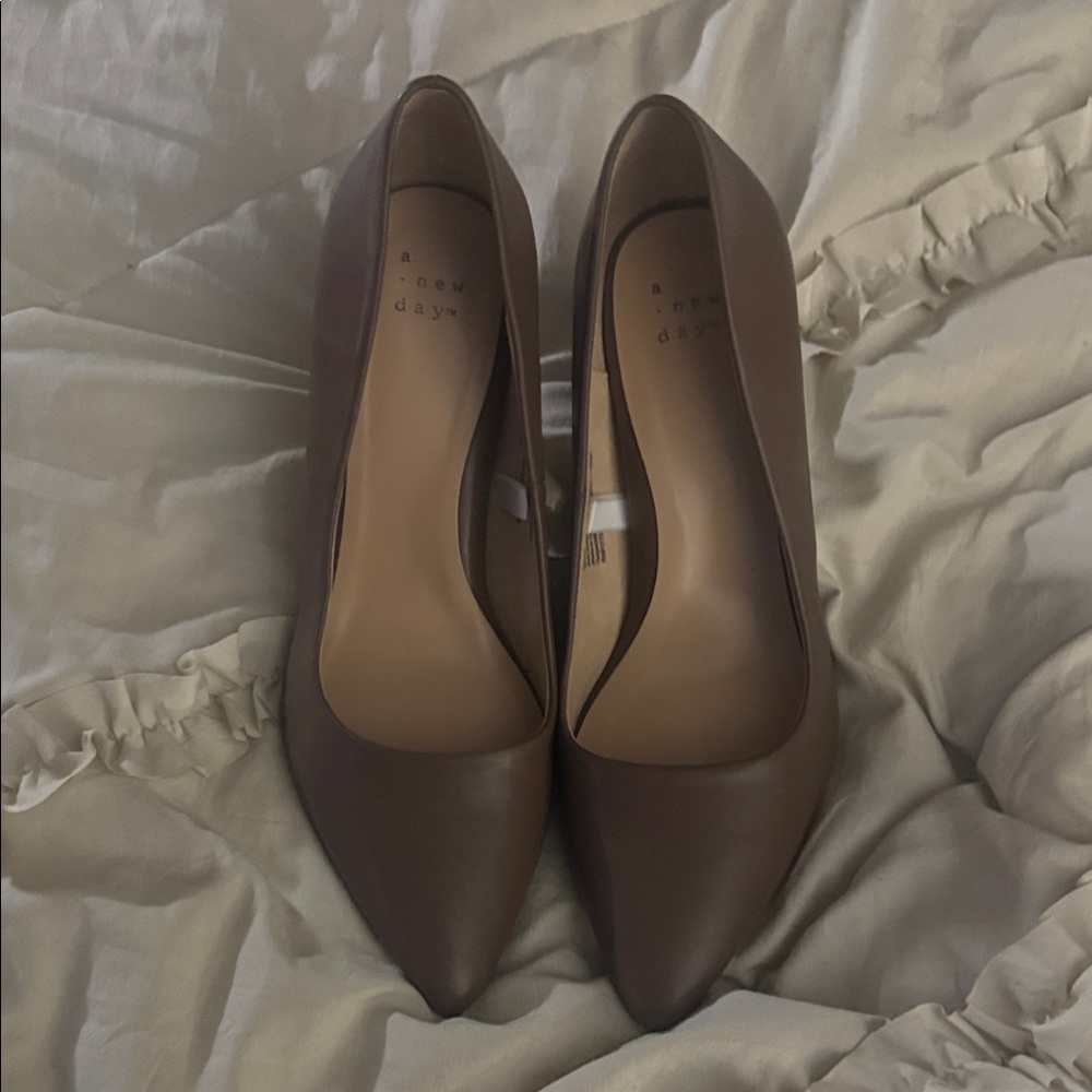 A New Day Women's Classic Brown Heels